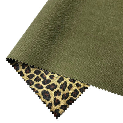 Leopard Print Kleidung PU Leder wasserdicht 0,6 mm Dicke individuell