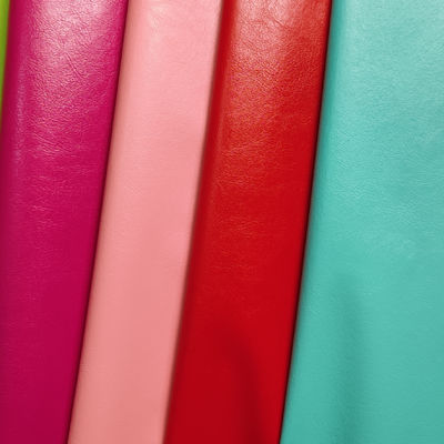 Ölwachs PVC Verpackung Leder Nicht gewebtes 0,5 mm Leder für Taschenbörsen
