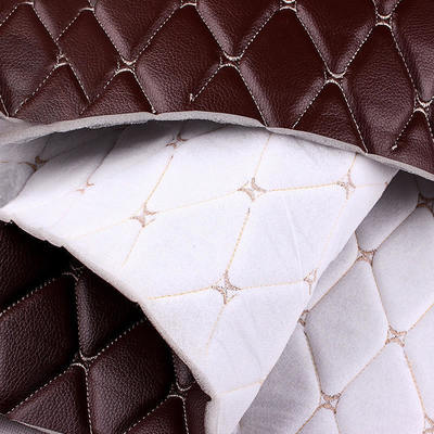 Custom 7.0mm Dicke Quilted PVC Synthetisches Leder Broderierte Prägte Streckhaftes Polyurethan Schaumstoff Autositz Fuß Dekorationssofas