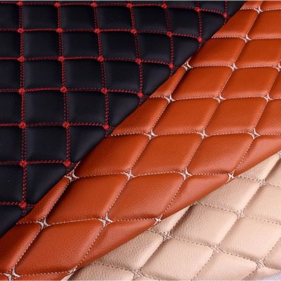 Custom 7.0mm Dicke Quilted PVC Synthetisches Leder Broderierte Prägte Streckhaftes Polyurethan Schaumstoff Autositz Fuß Dekorationssofas