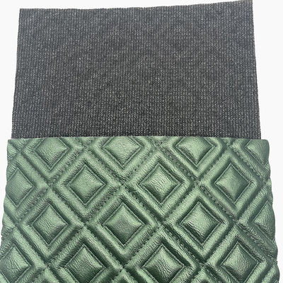 Kundenspezifisches PVC-Rhombus-Stickerei-Stepp-Perlglanz-Synthetikleder-Nadelstanzschaum für Autositzbezug Sofa Kunstleder Stoff