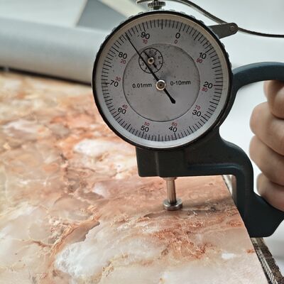 Falsches Ledergewebe mit Marmormuster für Möbel, Taschen und dekorative Anwendungen